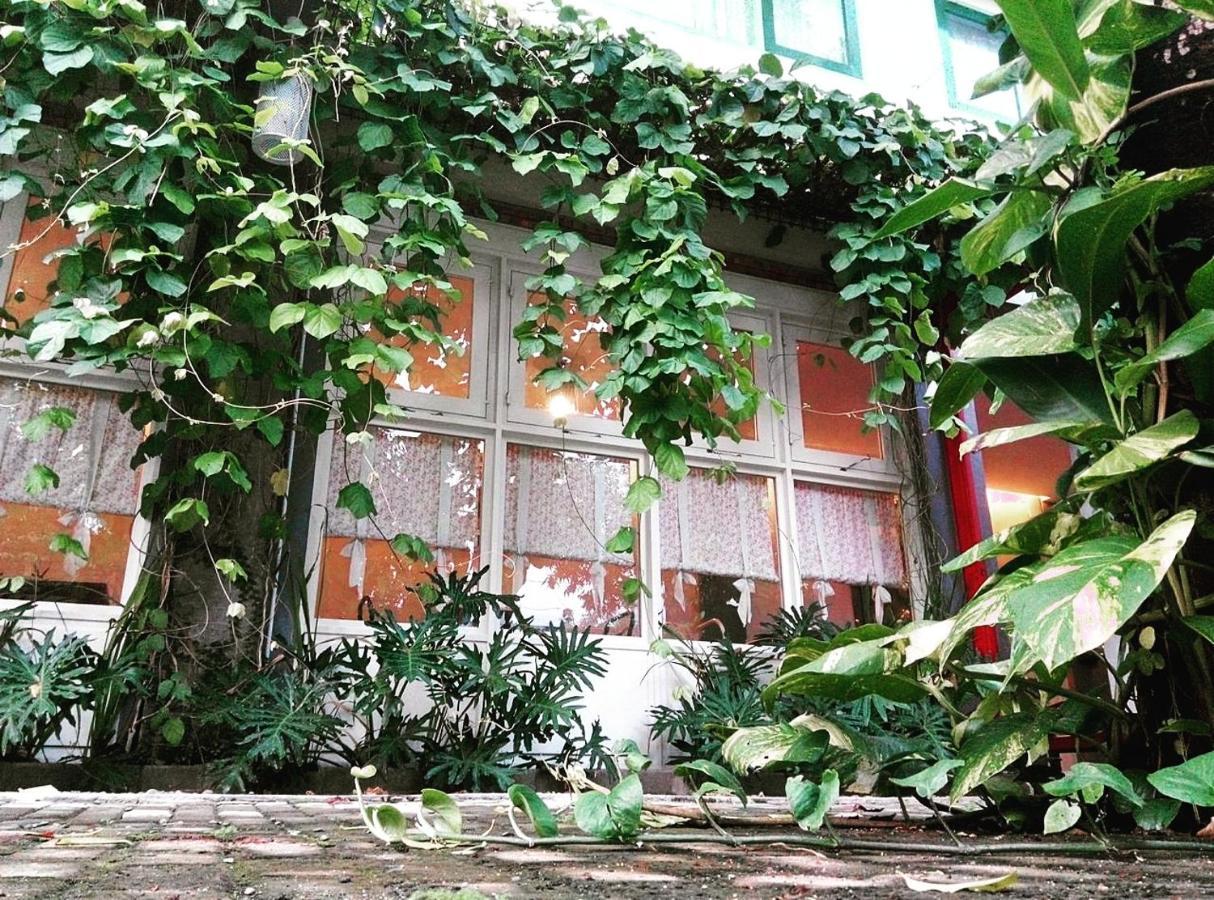 Roemah 28 Syariah Hotel Medan Ngoại thất bức ảnh