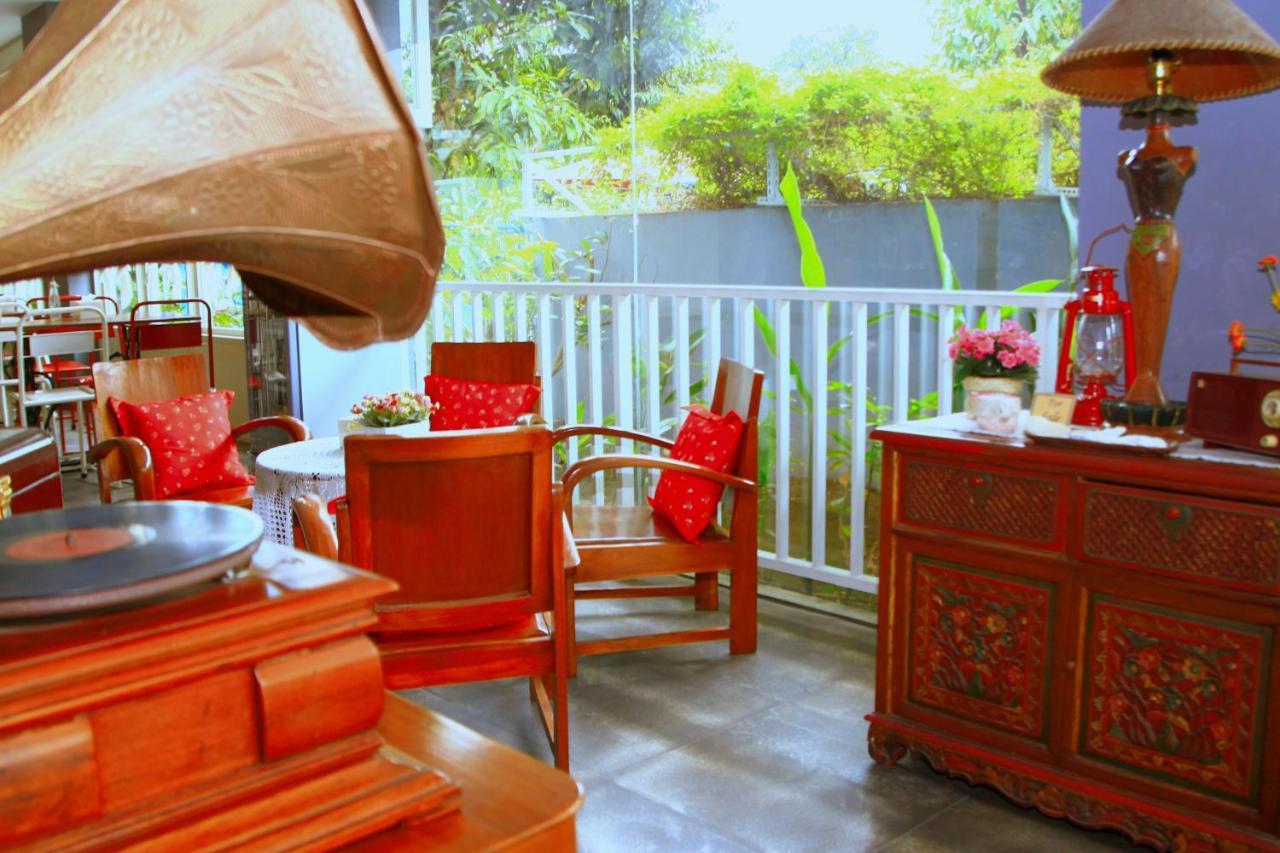 Roemah 28 Syariah Hotel Medan Ngoại thất bức ảnh